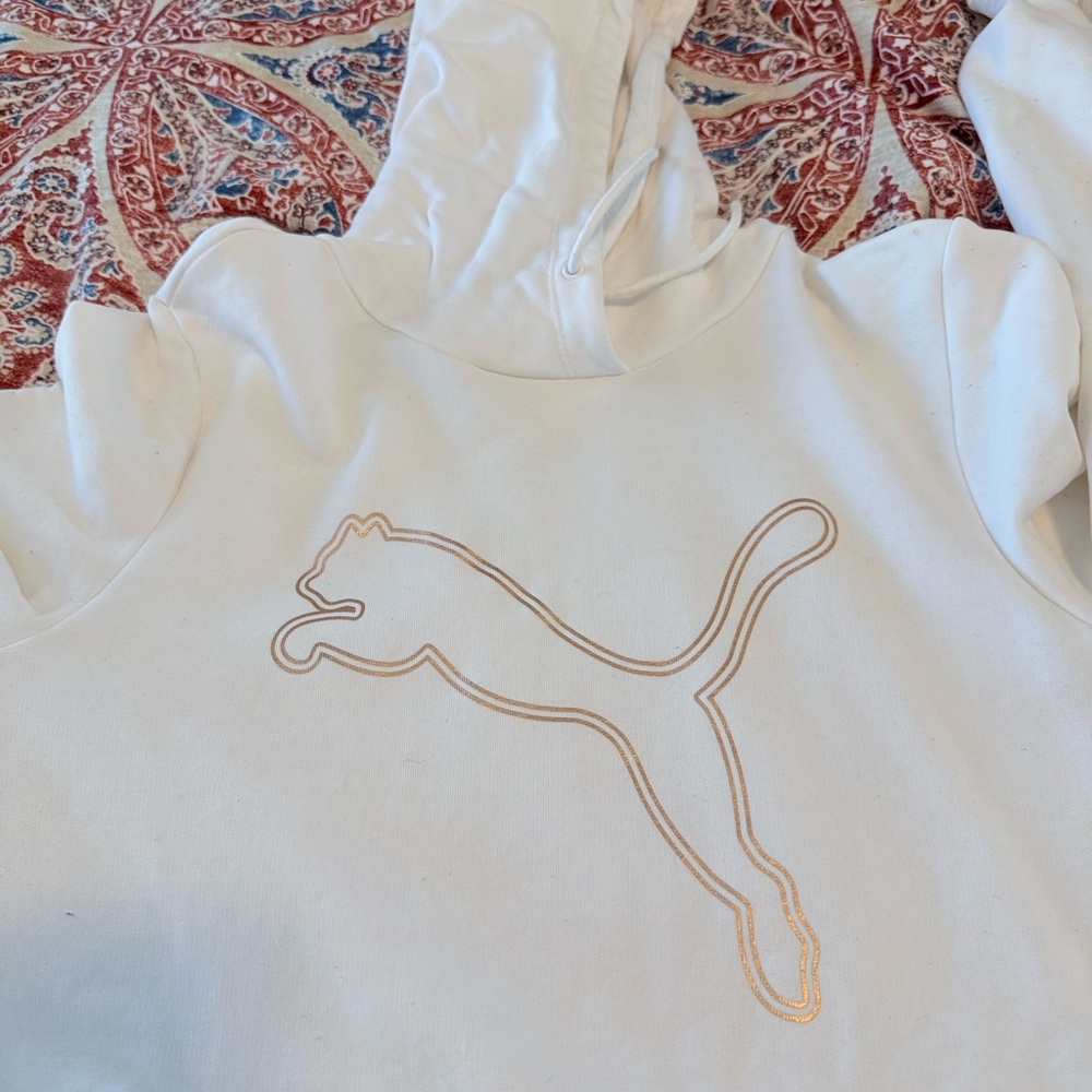 Puma white Hoodie with Logo Tag